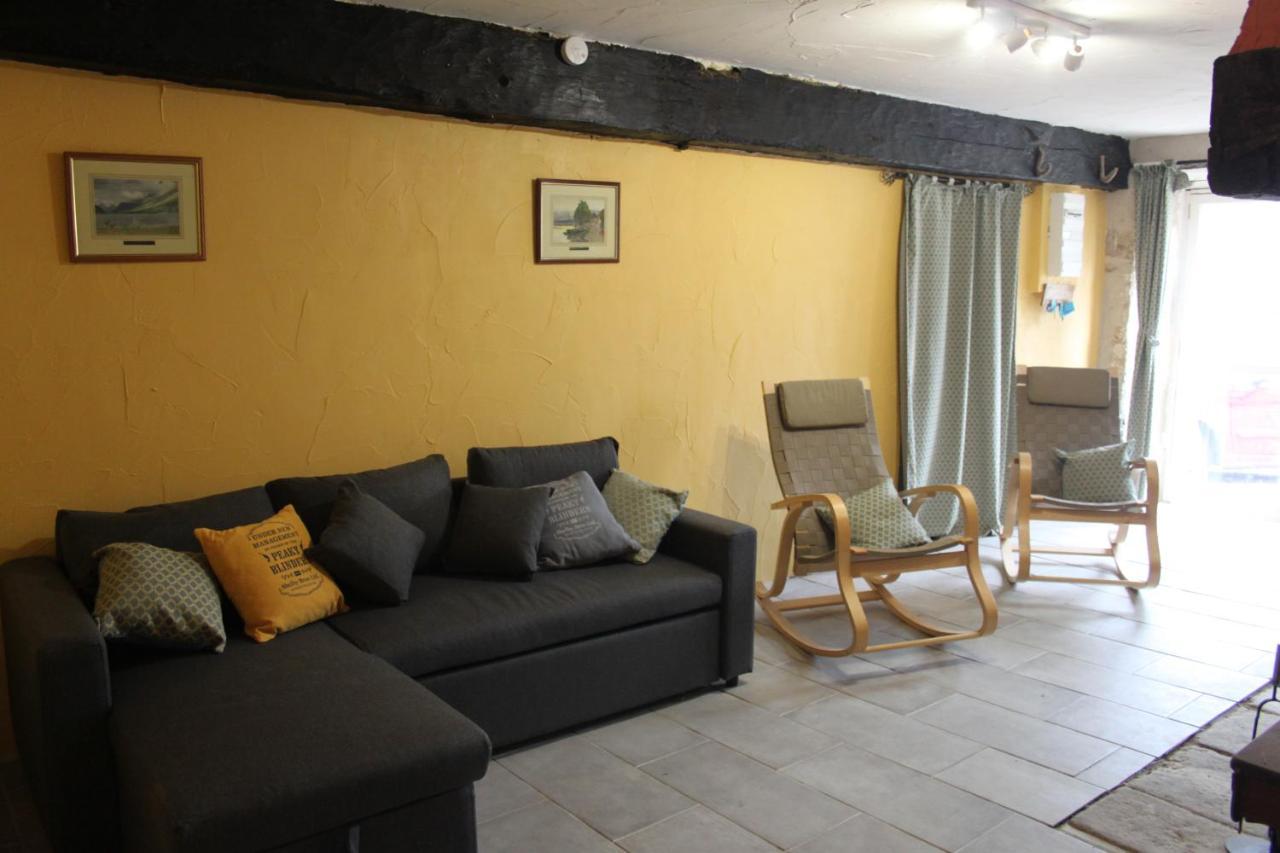 Gite La Pimparola Villa Nouic Exteriör bild